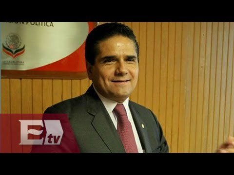 Silvano Aureoles pide que se respete la ley en Michoacán / Vianey Esquinca