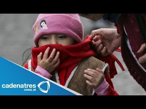 Estudiantes regresan a clases sufriendo por bajas temperaturas en todo el país