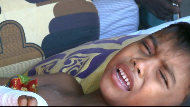 Indonesia tsunami: Mass burials a daily reality