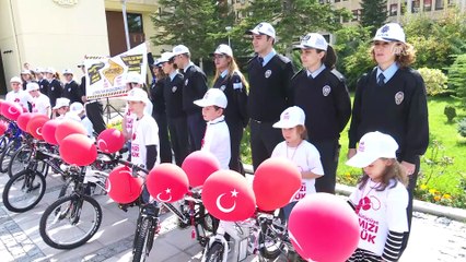 Trafik güvenliğine duyarlı çocuklara bisiklet ödülü - ANKARA
