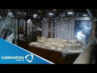 Rodolfo Rías Garza da conferencia de prensa sobre el asalto de la joyería en Galerías Coapa