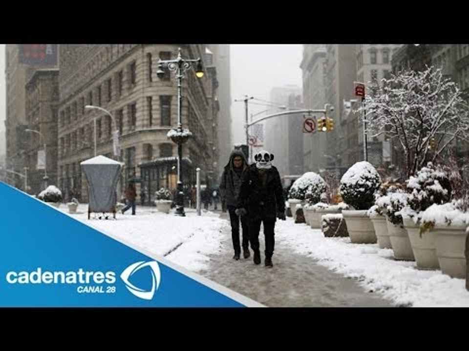 Tormenta invernal deja varados a los turistas que viajaban a Nueva York por el Super Bowl