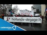 Miles de personas piden por la dimisión de Francois Hollande en París