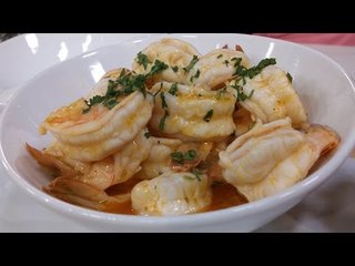 Aprenda a preparar unos camarones buffalo con aderezo de queso azul