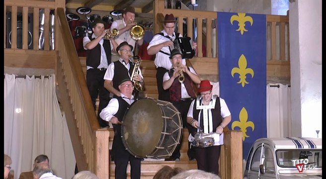 Buvons une bière et allons danser par l' Orchestre Dominique & Stéphanie FLOQUET