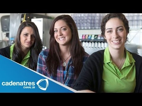 ¡¡¡GENEROSA!!! Mujer deja 15 mil dólares de propina a tres meseras de Illinois, EU