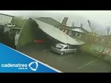 INCREÍBLE!!! Fuertes vientos de Reino Unido se llevan un techo