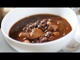 Cómo preparar frijoles bayos con costillas de cerdo