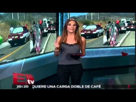 Maestros bloquean tramos carreteros en Oaxaca / Paola Virrueta