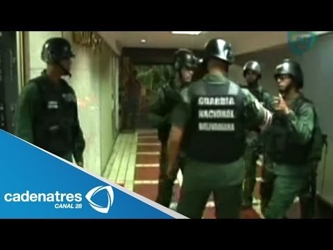 ¡¡¡ENTÉRATE!!! Allanan fuerzas policiacas sede del partido opositor en Venezuela
