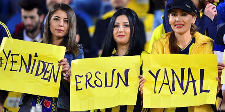 Fenerbahçeli Taraftarlar Başkan Ali Koç'un Aracını Durdurarak, Ersun Yanal Tezahüratları Yaptı