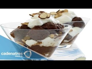 Parfaits de chocolate, almendra y plátano / Cocinemos juntos