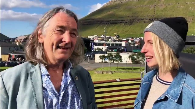 Roger Hodgson er komin til Føroya fyri at spæla á Summarfestivalinum og hevur í dag verið ein tyrlutúr við Atlantic Airways Roger Hudgson spældi á Summarfesti