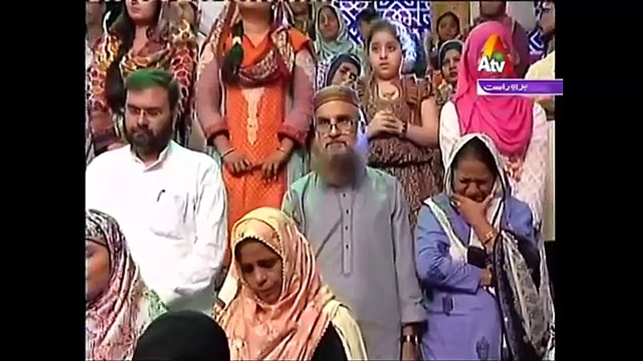 Amjad Sabri Son Recites Naat with Farhan Ali Waris - Everyone Crying
