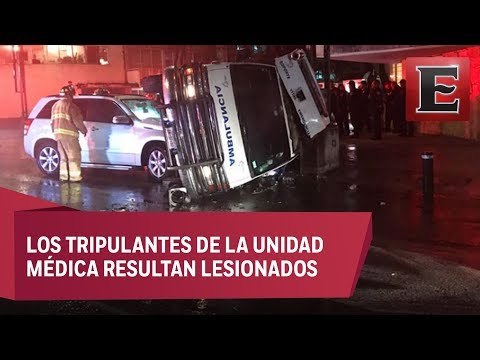 Vehículo embiste a ambulancia particular en la Del Valle