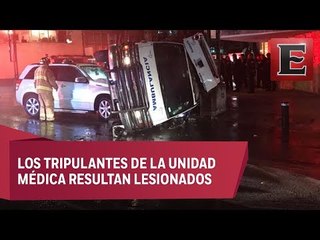 Vehículo embiste a ambulancia particular en la Del Valle