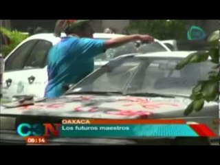 ¡¡IMPRESIONANTE!! Causan Normalistas desmanes en el IEEPO