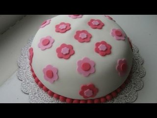 Cómo decorar pasteles con Fondant