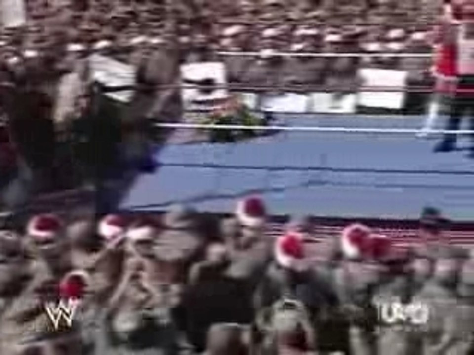 Raw 24 12 07 Mickie & Maria vs Layla & Kelly Kelly