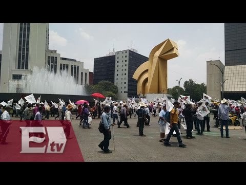 Detalles de las manifestaciones en el DF / Entre mujeres