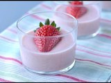 Panna Cotta con compota de fresas