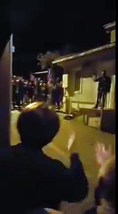 Meral Akşener'in evinin önünde protesto gösteri...