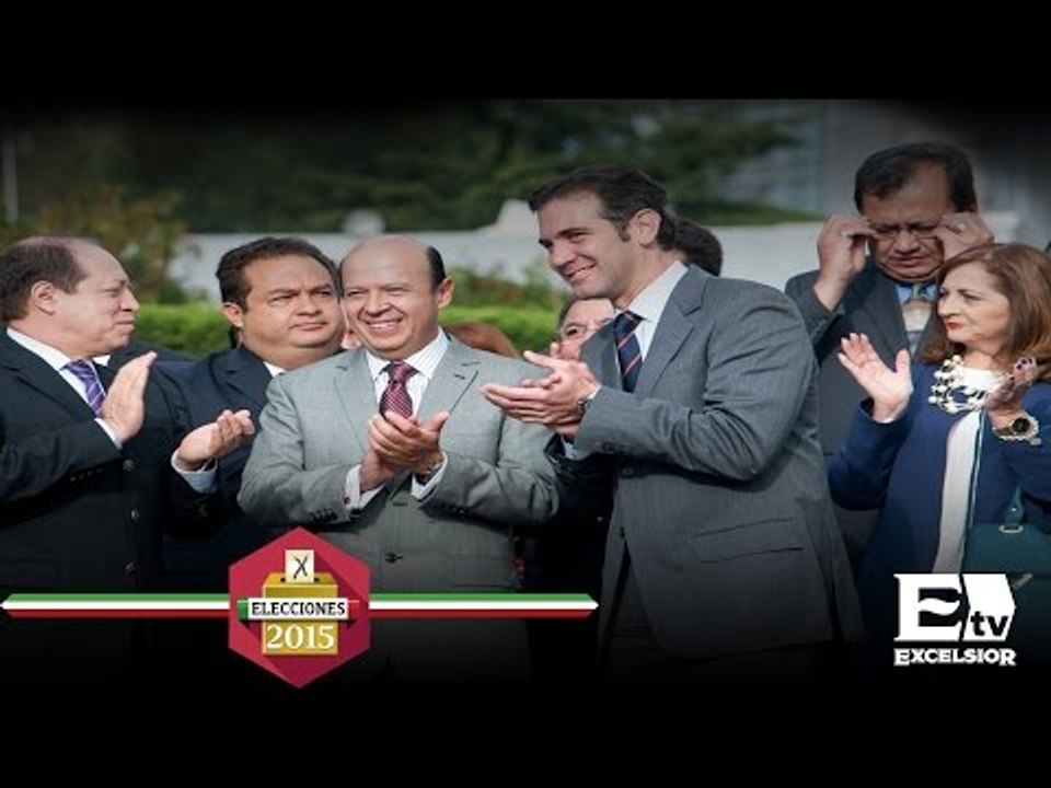 Lorenzo Córdova encabeza izamiento de Bandera en el INE / Elecciones 2015