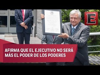 López Obrador recibe la constancia de presidente electo