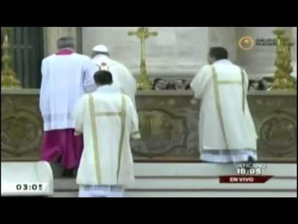 Última hora: Papa Francisco inicia la canonización de Juan Pablo II y Juan XXIII/