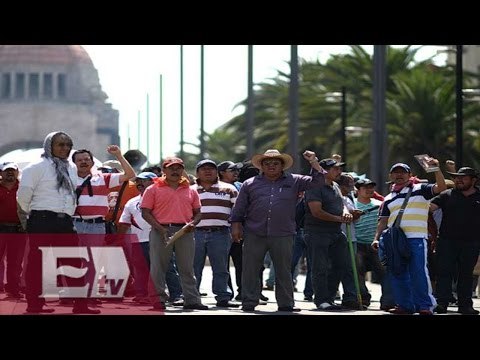 Tras 12 días de paro laboral, maestros de Oaxaca regresan a dar clases /Titulares de la Noche