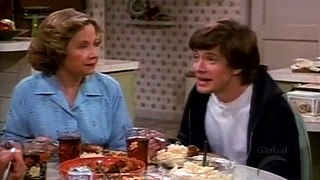 That '70S Show S01E10 Sunday Bloody Sunday