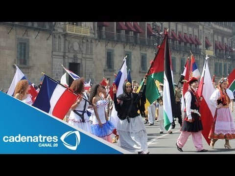 Miguel Ángel Mancera inaugura Feria de las Culturas Amigas en la plancha del Zócalo