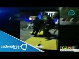 Policías golpean a una mujer en la Feria de San Marcos / Policemen beat a woman in the Feria de San