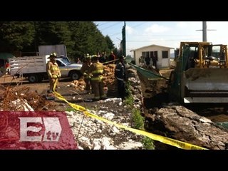 Muere trabajador al caer barda en la México-Cuernavaca / Entre mujeres