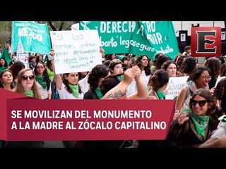 Mujeres marchan en la CDMX por el aborto legal