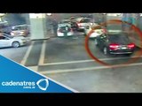 Revelan video del momento en que asaltan a un hombre en hotel de Reforma