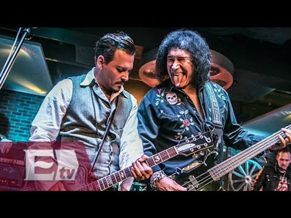 Johnny Depp 'rocanrolea toda la noche' con Gene Simmons / Titulares de la tarde