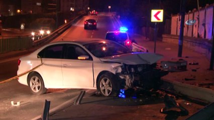 Beyoğlu’nda kaza yapan sürücü aracını bırakıp kaçtı