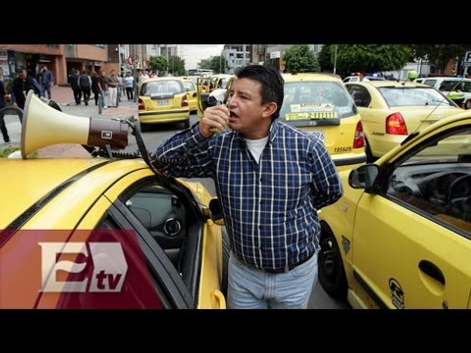 Taxistas colombianos protestan contra los servicios Uber en su país / Titulares de la tarde