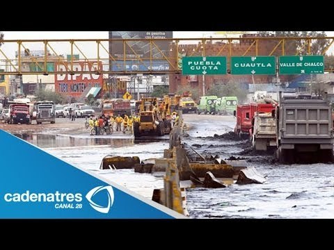 Habitantes de Chalco duermen entre aguas negras tras fuertes lluvias (VIDEO)