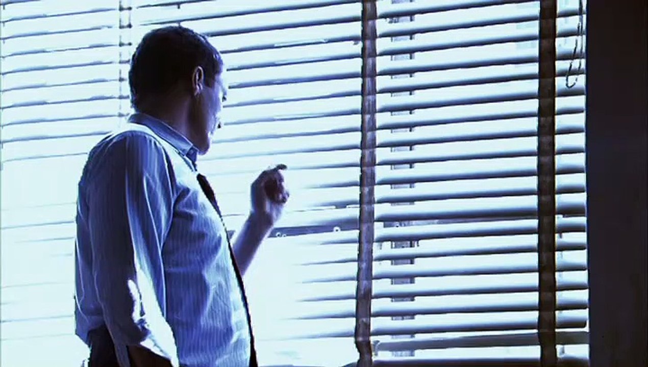 Charlie Jade S01E12 Choosing Sides