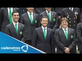 Enrique Peña Nieto recibe a la selección mexicana en Los Pinos