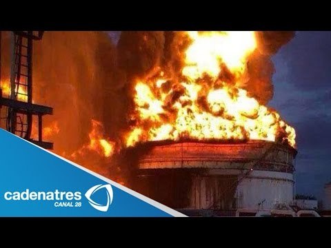 Registran en Tamaulipas incendio en refinería de Pemex
