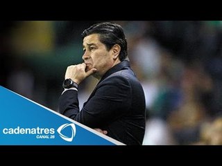 Luis Fernando Tena enojado por el desempeño del cruz Azul tras 3 jornadas