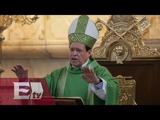 Feligreses oran por víctimas del atentado en París  / Jazmín Jalil