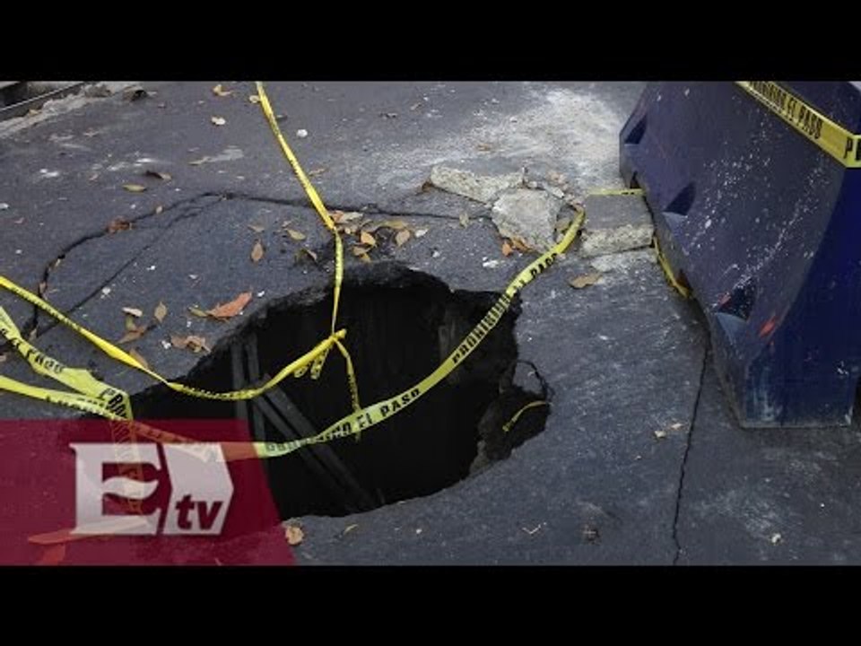 Socavón causa afectaciones viales en San Miguel Chapultepec/ Vianey Esquinca