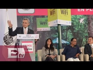 Se extendera acceso gratuito a internet en lugares públicos del DF / Yuriria Sierra
