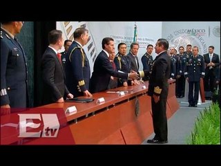 Entrega EPN ascensos a elementos del Estado Mayor Presidencial / Martín Espinosa