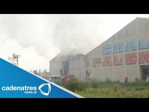 Incendio en Chalco de bodega de enseres domésticos / Fire in Chalco cellar household goods