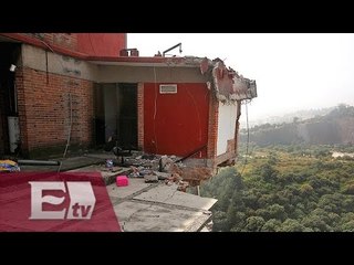 Derriban vivienda en Santa Fe para reducir derrumbes/ Vianey Esquinca